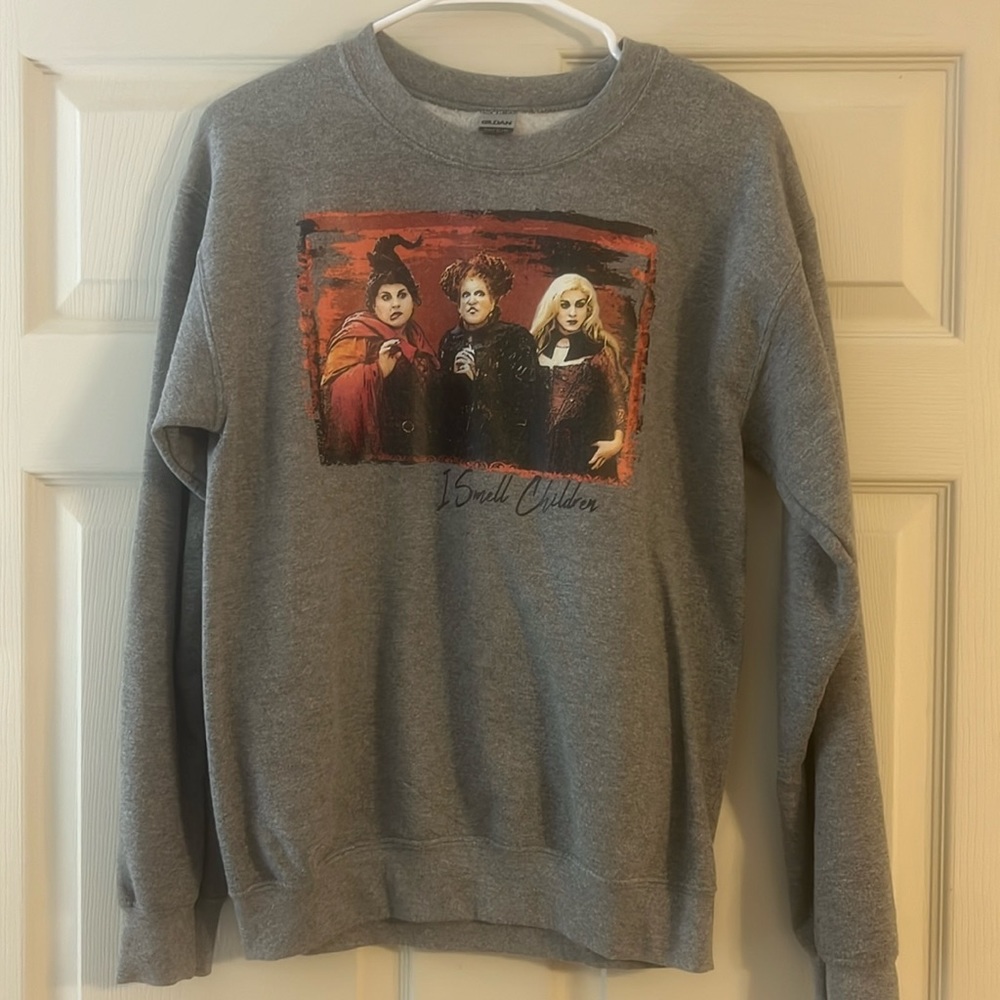 Gilden Hocus Pocus “I Smell Children” crewneck